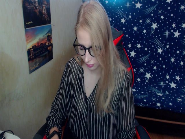 Live sex webcam photo for JessyGinger #269030902