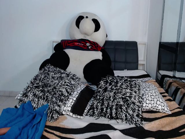 Live sex webcam photo for Evelyn_Evelyn #269034597