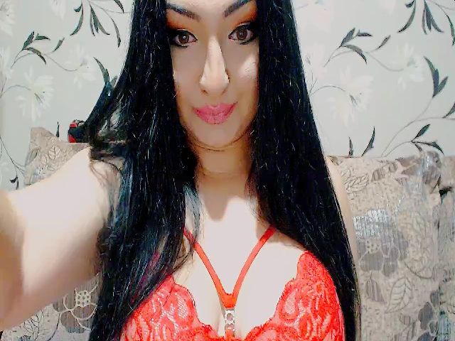 Live sex webcam photo for Cindystar5 #269041087