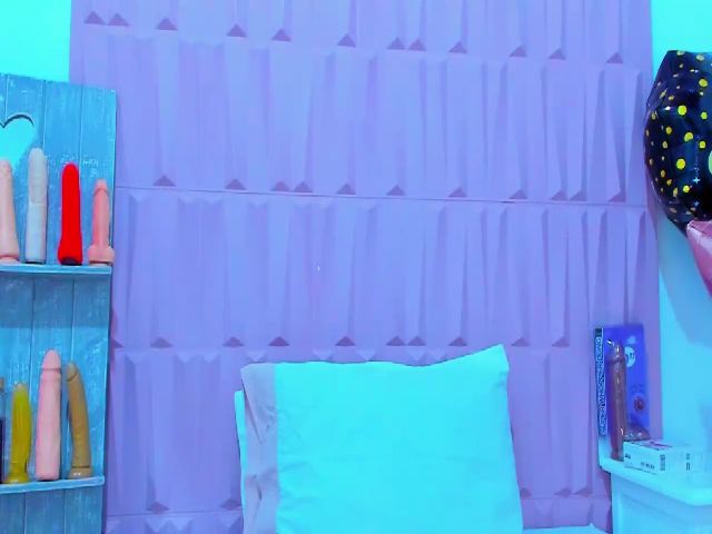 Live sex webcam photo for Cristal_West #269039192