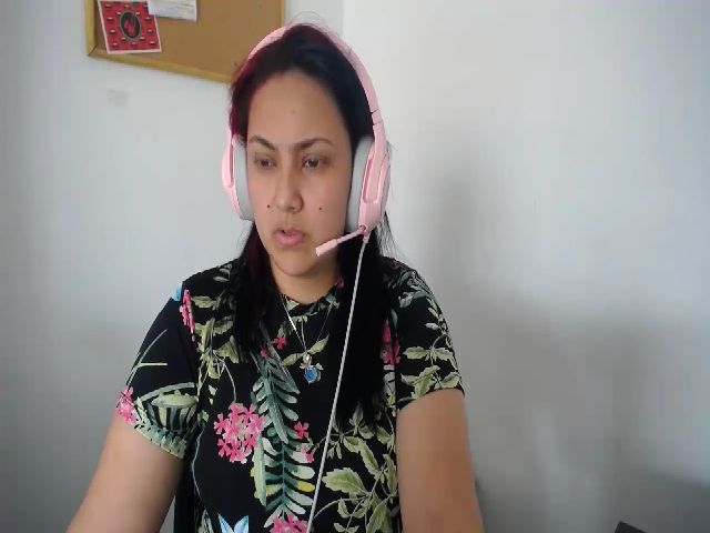 Live sex webcam photo for Alexa__galvis #269039708