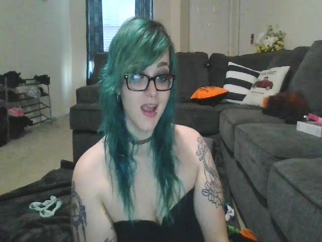 Live sex webcam photo for FloraSky #269031868