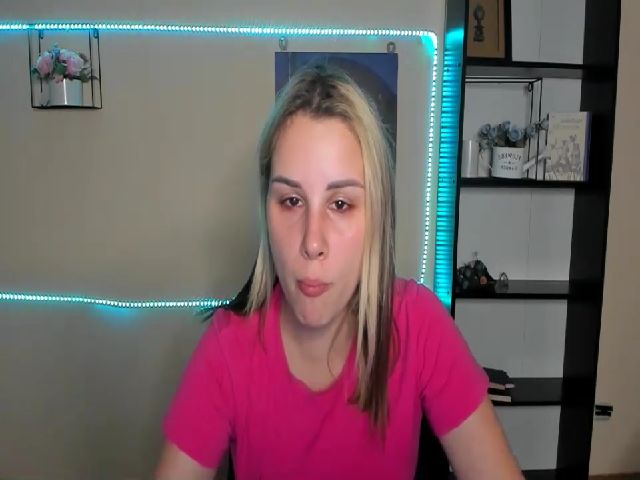 Live sex webcam photo for PolliMilk #269041249