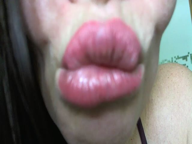 Live sex webcam photo for Whitepantherr #269030980