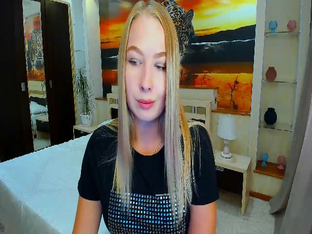 Live sex webcam photo for ElegantLook #269031168