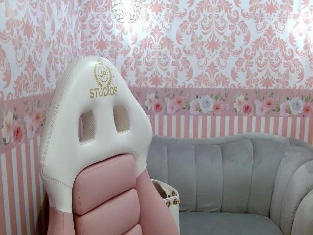 Live sex webcam photo for Aniie_pink #269034602