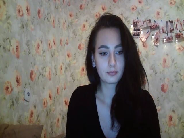 Live sex webcam photo for lolly_hollyy #269039110