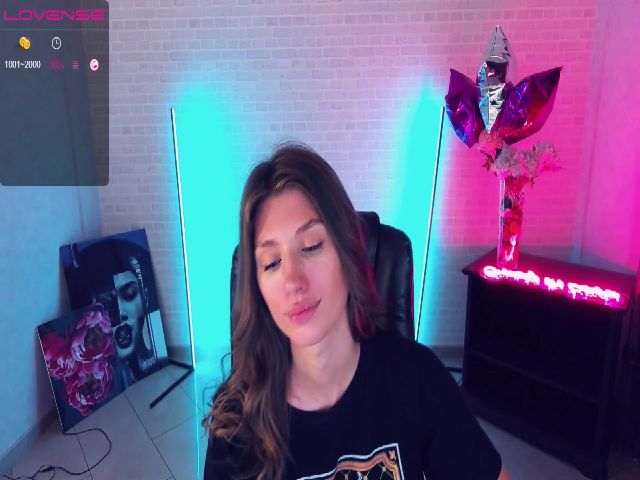 Live sex webcam photo for MalisaRobbyy #269038493