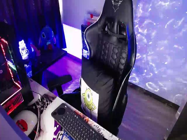 Live sex webcam photo for BiancaMiller #269031756