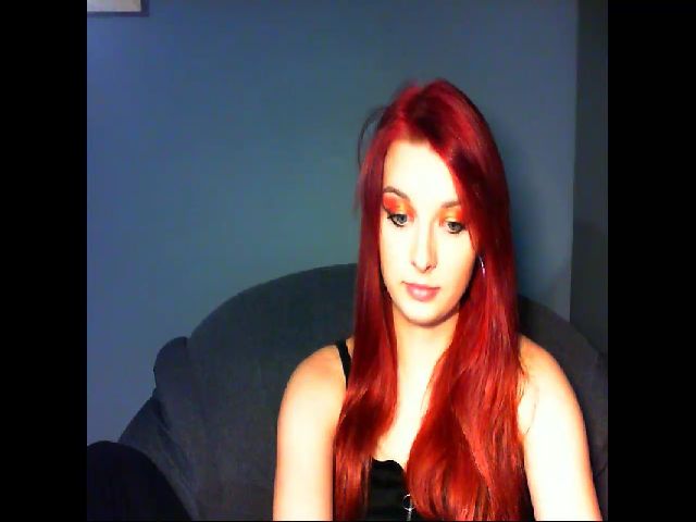 Live sex webcam photo for VirginLuna18 #269034591