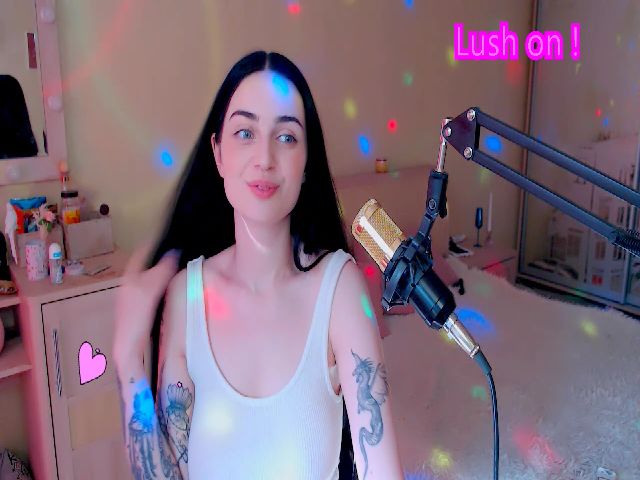 Live sex webcam photo for sunshinebabee #269028089