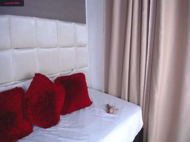 Live sex webcam photo for Liza_david #269041486