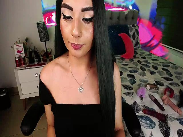 Live sex webcam photo for Cristal_19 #269027005