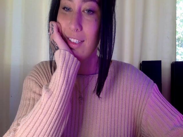 Live sex webcam photo for BillieFox_ #269026473