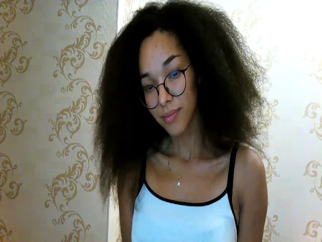 Live sex webcam photo for Carmel_Dee #269036105