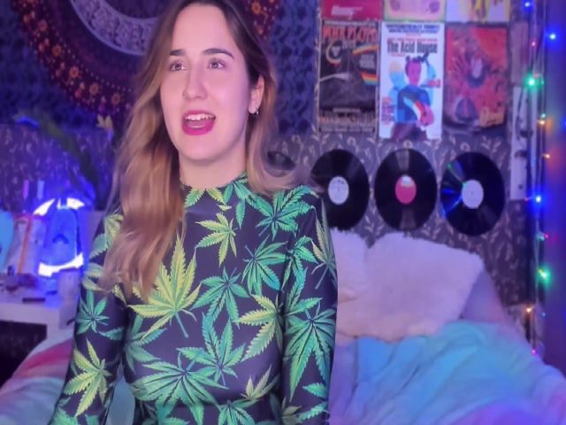 Live sex webcam photo for RETROGIRL_X #269033313