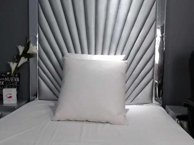 Live sex webcam photo for Megalyn #269033020