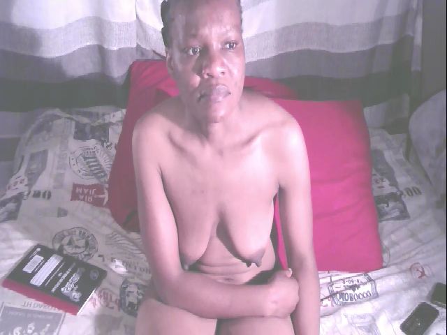 Live sex webcam photo for Sexybooty85 #269035719