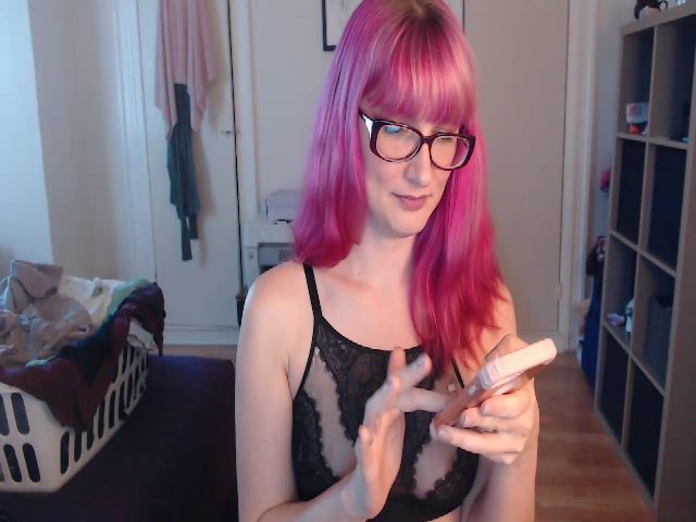 Live sex webcam photo for IvyGirl #269041138