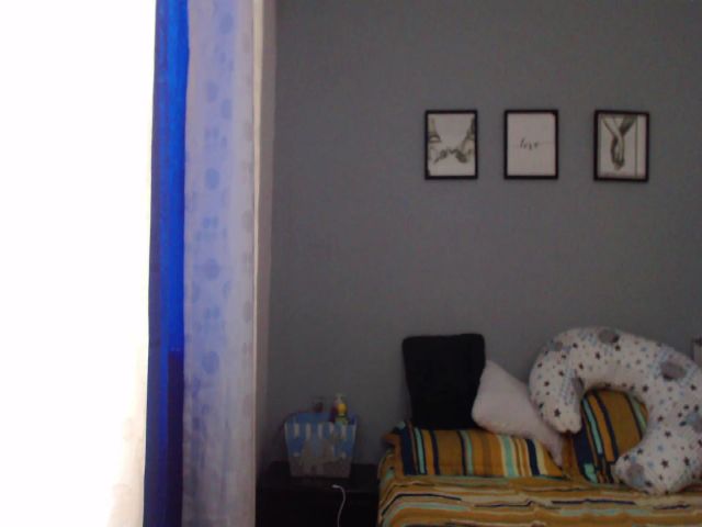 Live sex webcam photo for Karoline3 #269041557