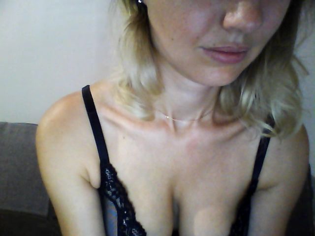 Live sex webcam photo for Kerrysweet #269040189