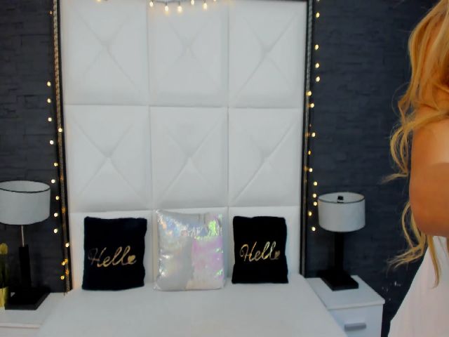 Live sex webcam photo for serenegrey #269039360