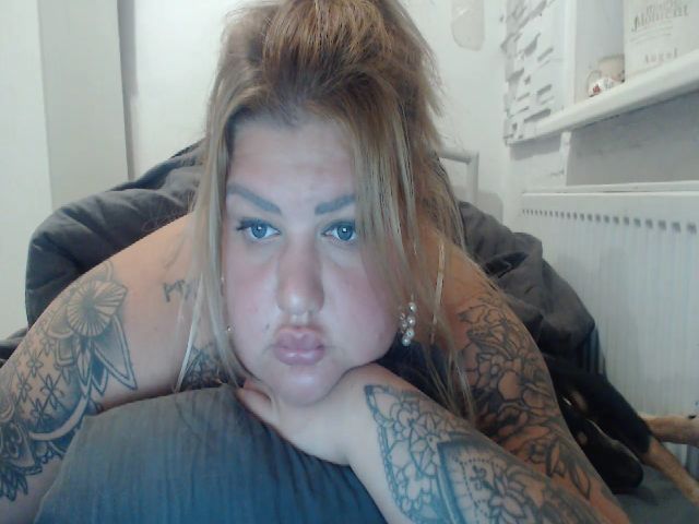 Live sex webcam photo for Smiley_doll #269041254