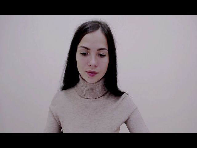 Live sex webcam photo for KatieCute_ #269033323