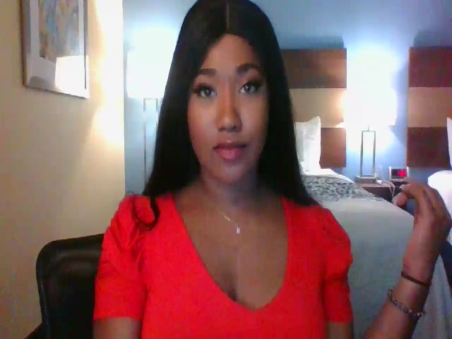 Live sex webcam photo for MayMei #269027596