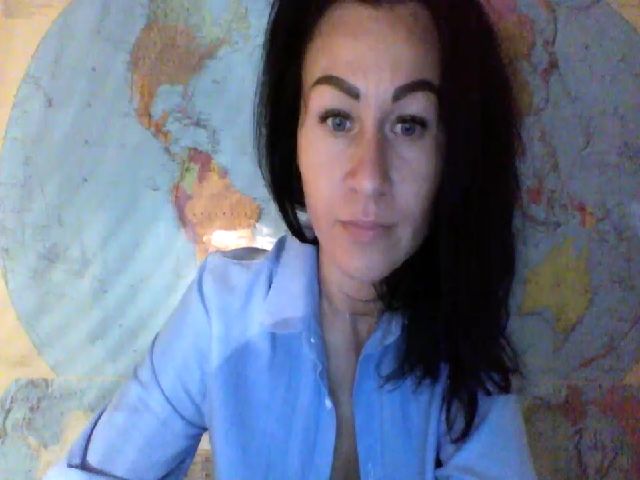 Live sex webcam photo for AngelaWayse #269041425