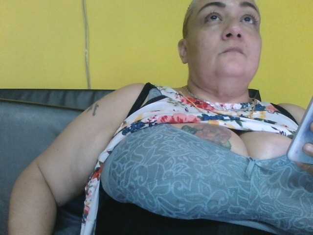 Live sex webcam photo for monalindagold #269037527