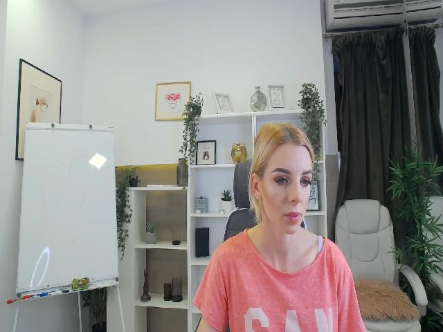 Live sex webcam photo for Eva_Morgan #269027002