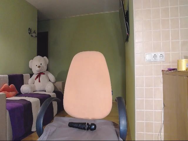 Live sex webcam photo for SoSexyMonna #269036348