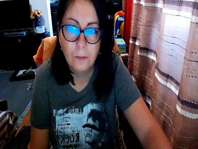 Live sex webcam photo for Ella_Sunshine #287890709