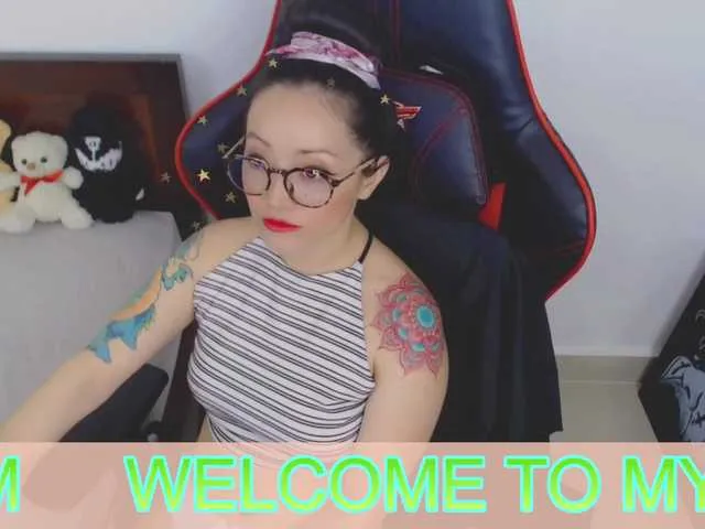 Live sex webcam photo for pink2019 #269058737