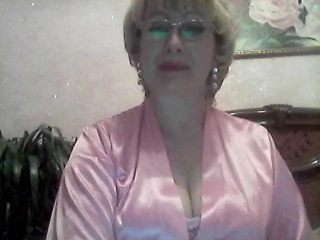 Live sex webcam photo for Ur-Mami #269057660