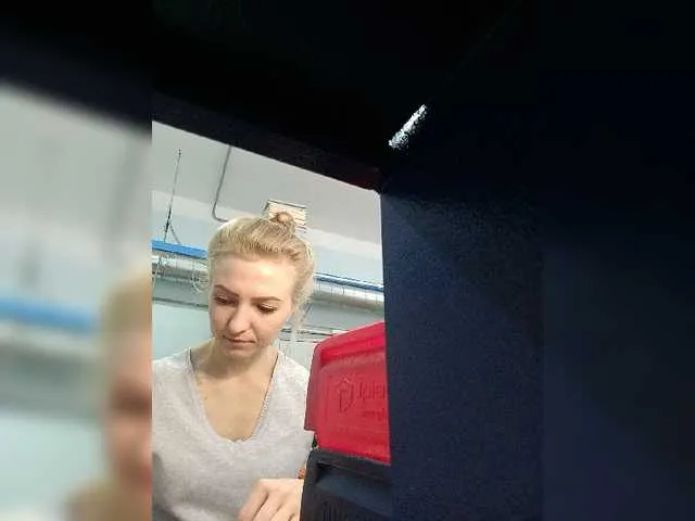 Live sex webcam photo for Anesteishen #269047571