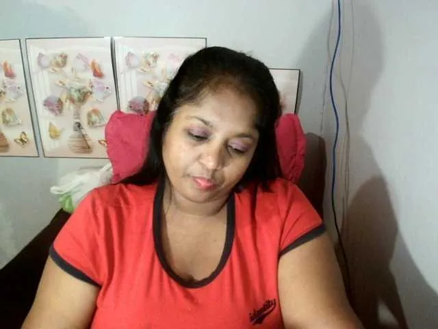 Live sex webcam photo for Indiantasha #287986185