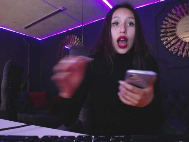 Live sex webcam photo for Cheerryll #287995612