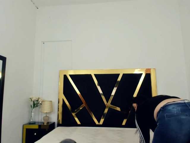 Live sex webcam photo for SofiaRosse #269053052