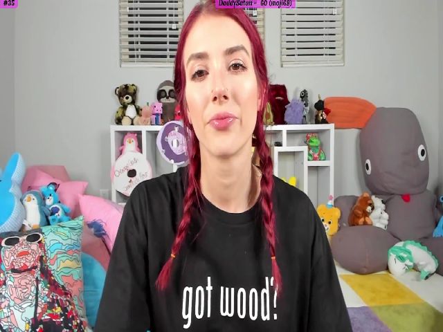 Live sex webcam photo for KasaraWood #269045409