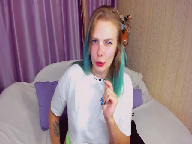 Live sex webcam photo for AprillSnow #269055623