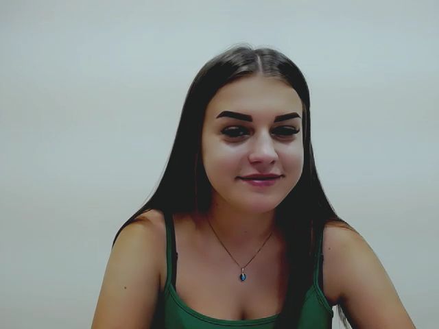 Live sex webcam photo for TaliaKristen #269061367