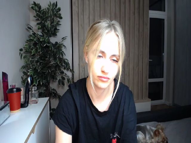 Live sex webcam photo for MELANI_A #269062380