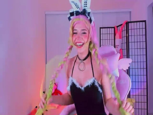 Live sex webcam photo for Agostinha_Red #269062574