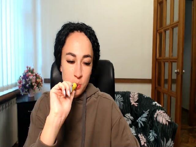 Live sex webcam photo for Space_Girly #269054701