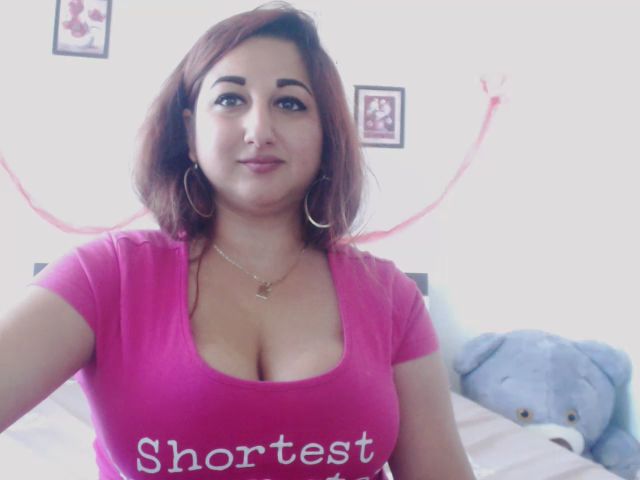 Live sex webcam photo for KinkyMyax #269050646