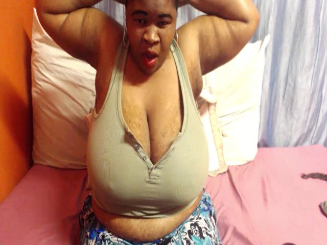 Live sex webcam photo for Sweetnozie #269051433