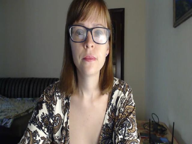 Live sex webcam photo for SmallUniverse #269050141