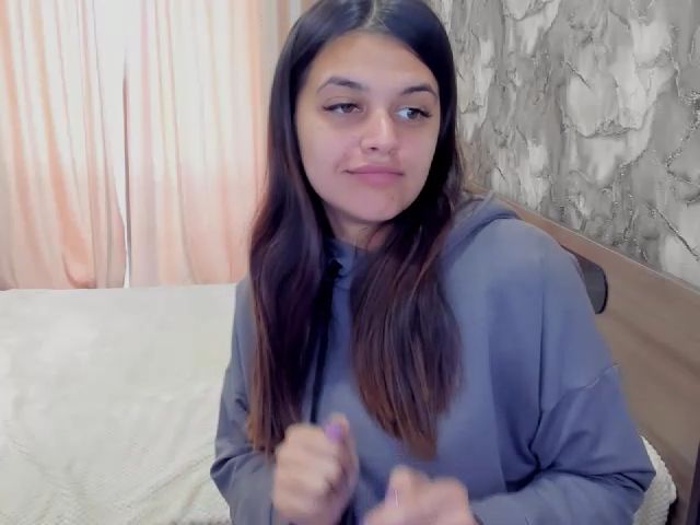 Live sex webcam photo for LexyDavis #269047167